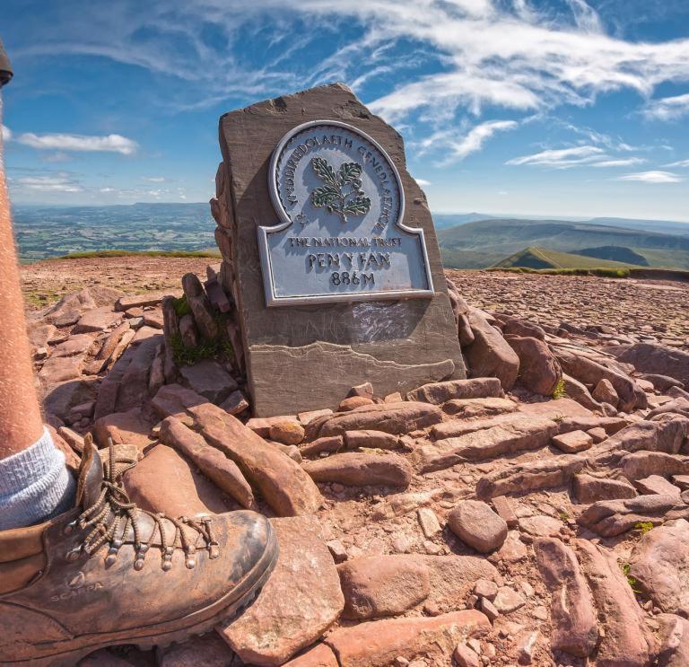 Brecon Burrows Villa Dowlais ภายนอก รูปภาพ